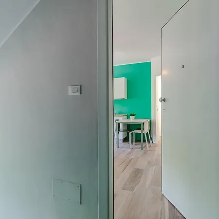 Guesthost - Lovely Turim