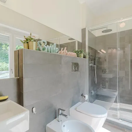 Guesthost - Lovely Turim